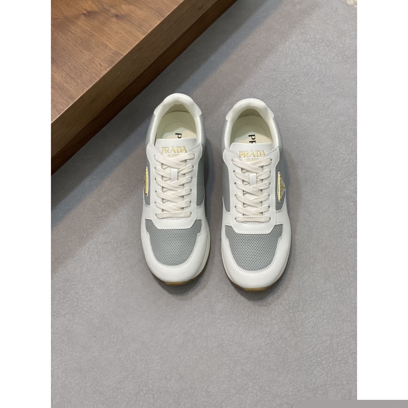 Pra*a casual shoes